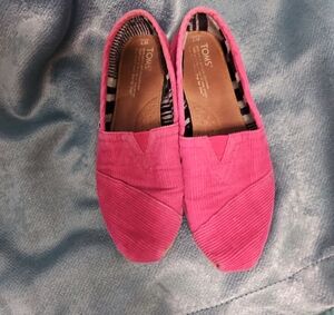 TOMS Women's Pink Corduroy Flats